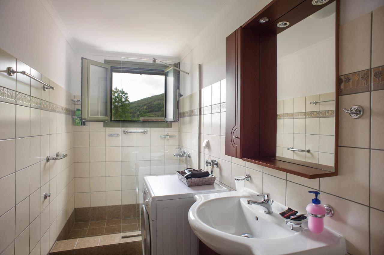 Ferienwohnung Garbis Garden View Valsamata Exterior foto